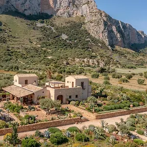 https://baglio-giammaccaro.sicilyhotelsitaly.net